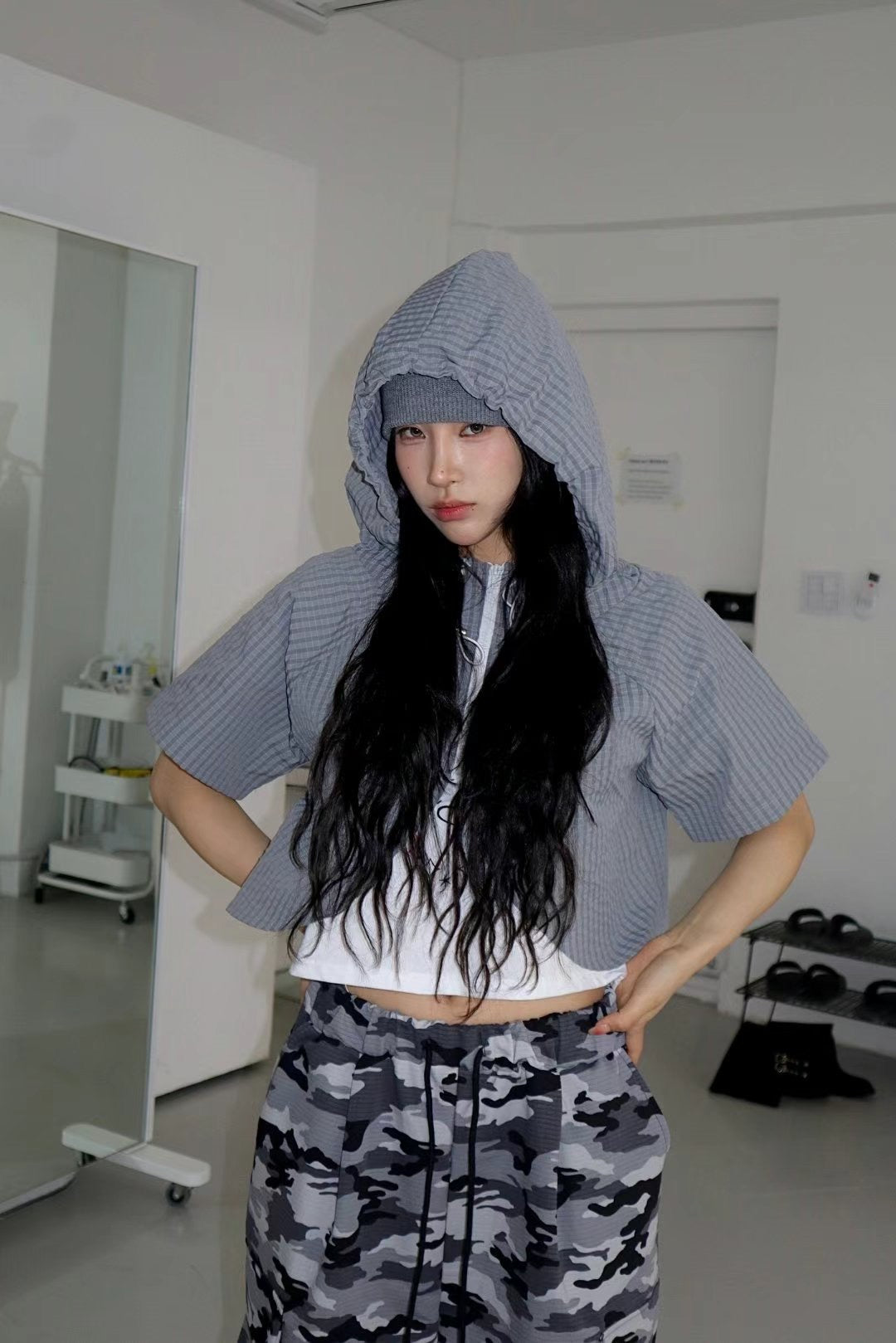 Crop checked outer