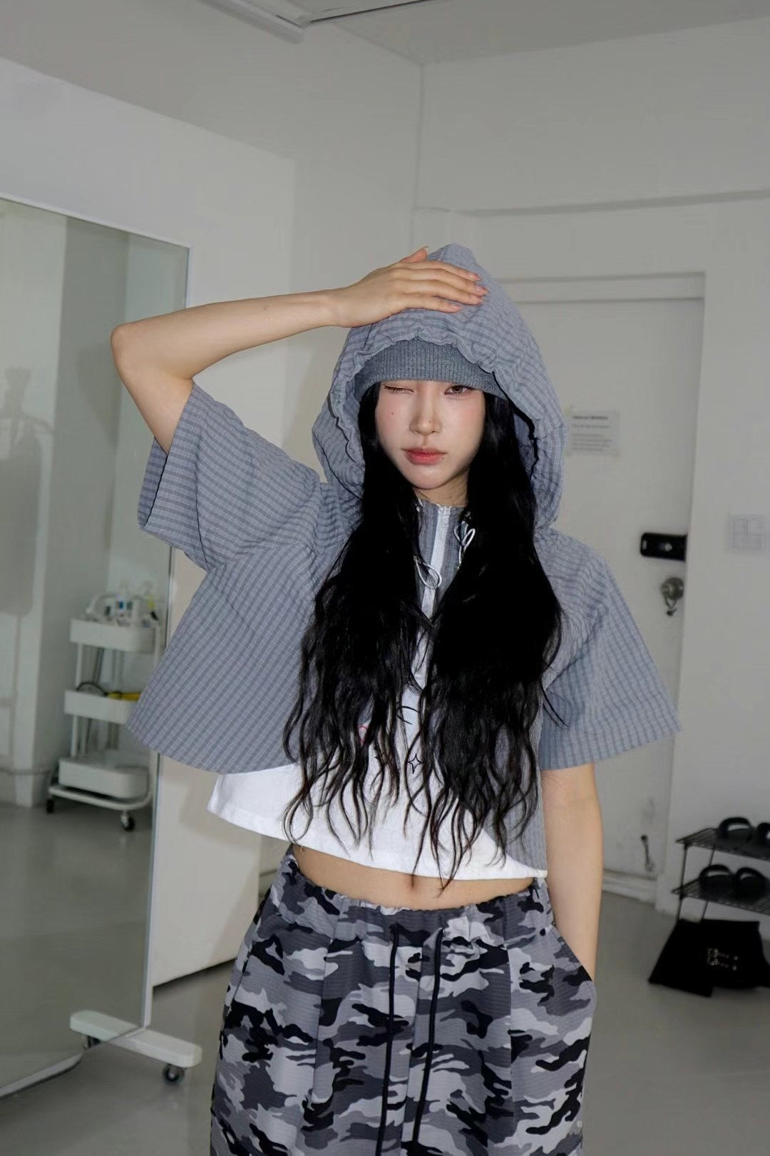 Crop checked outer