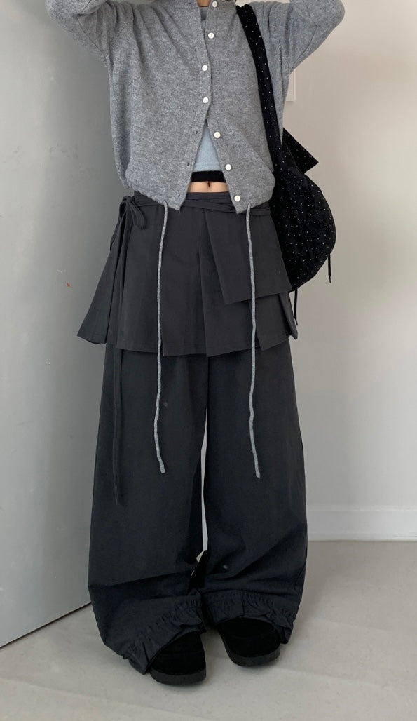 Must have layer pants (可分折裙+褲)
