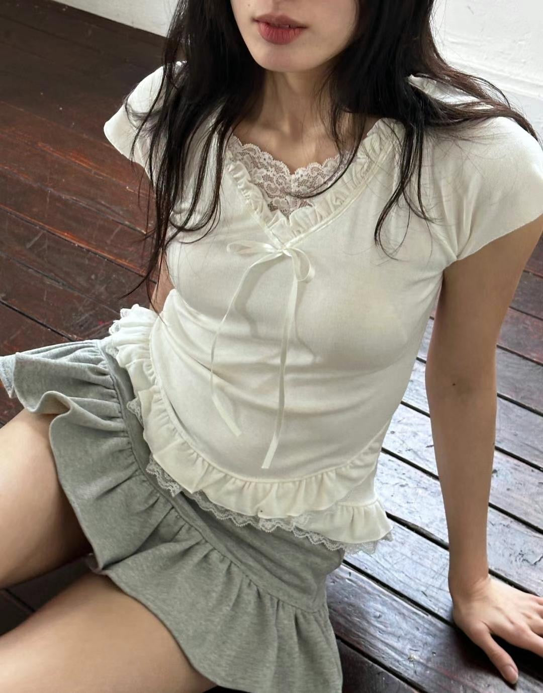 Lace ribbon tee