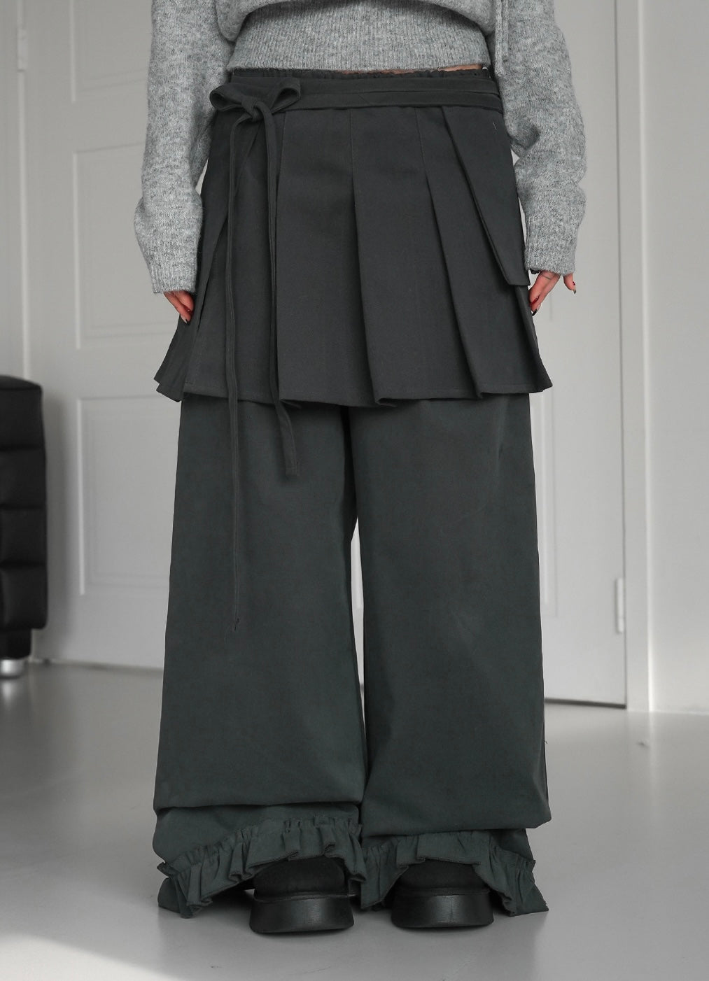 Must have layer pants (可分折裙+褲)