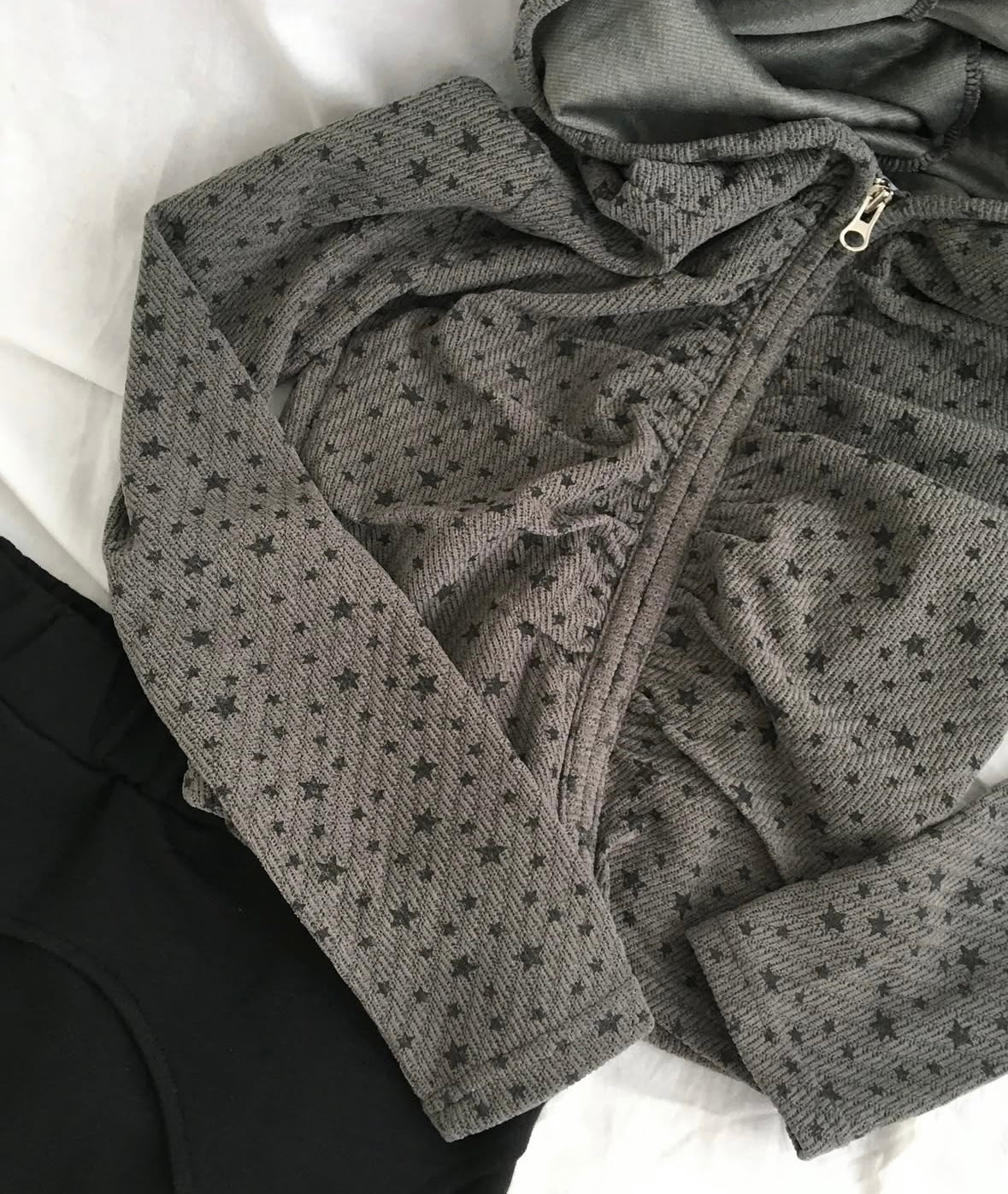 Star zip top