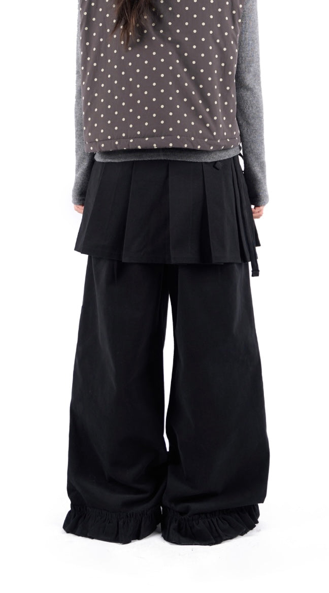 Must have layer pants (可分折裙+褲)