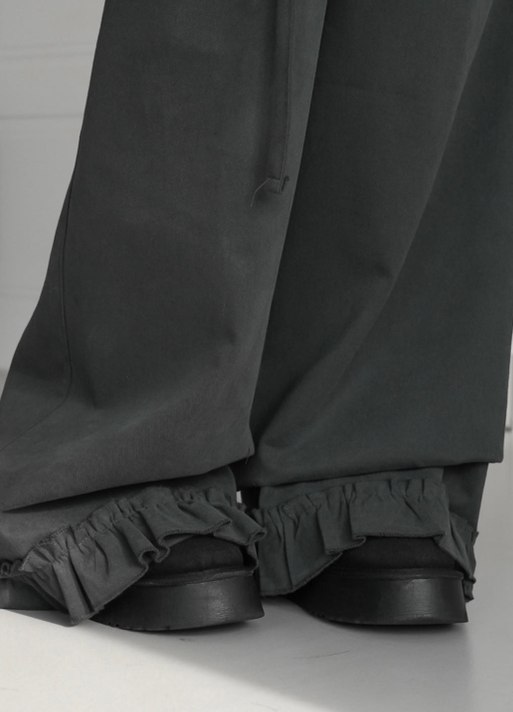 Must have layer pants (可分折裙+褲)