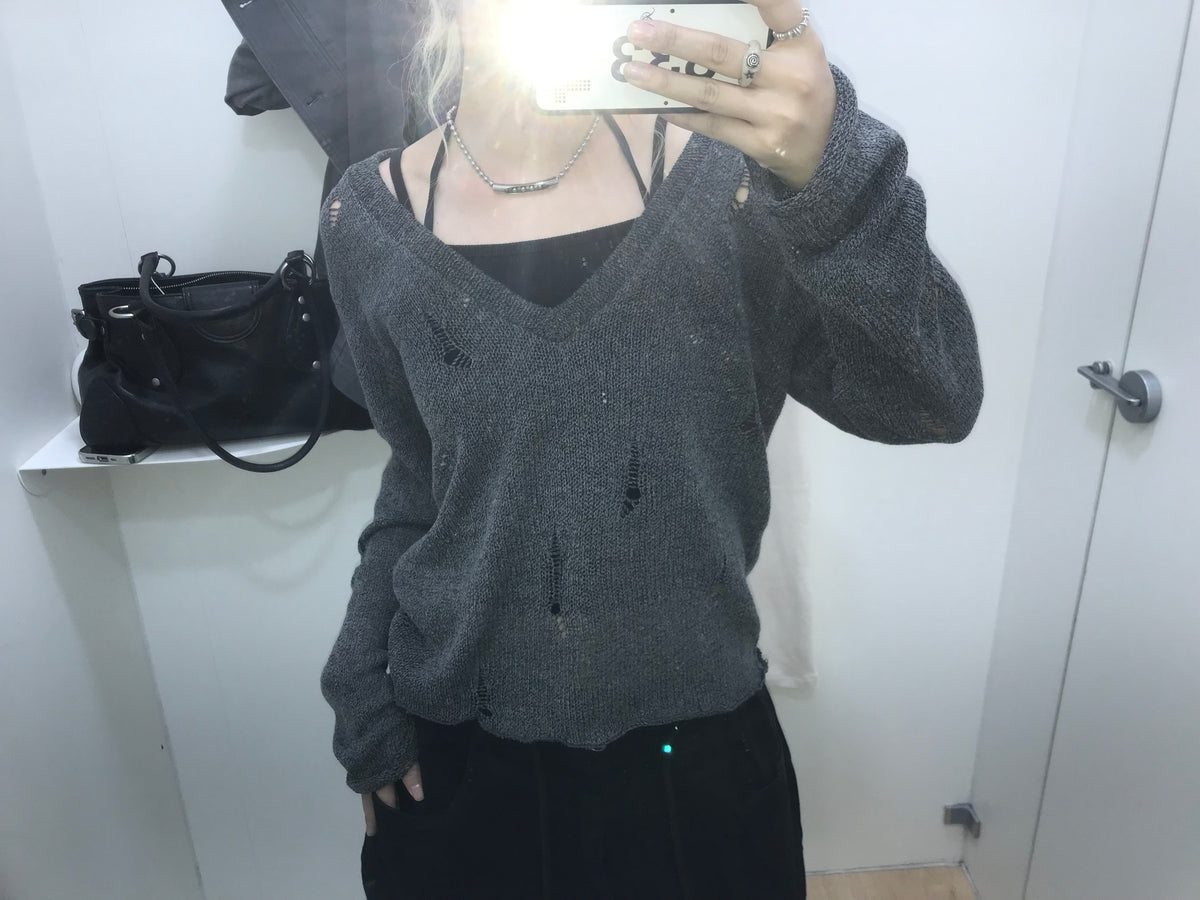 Autumn damaged v knit