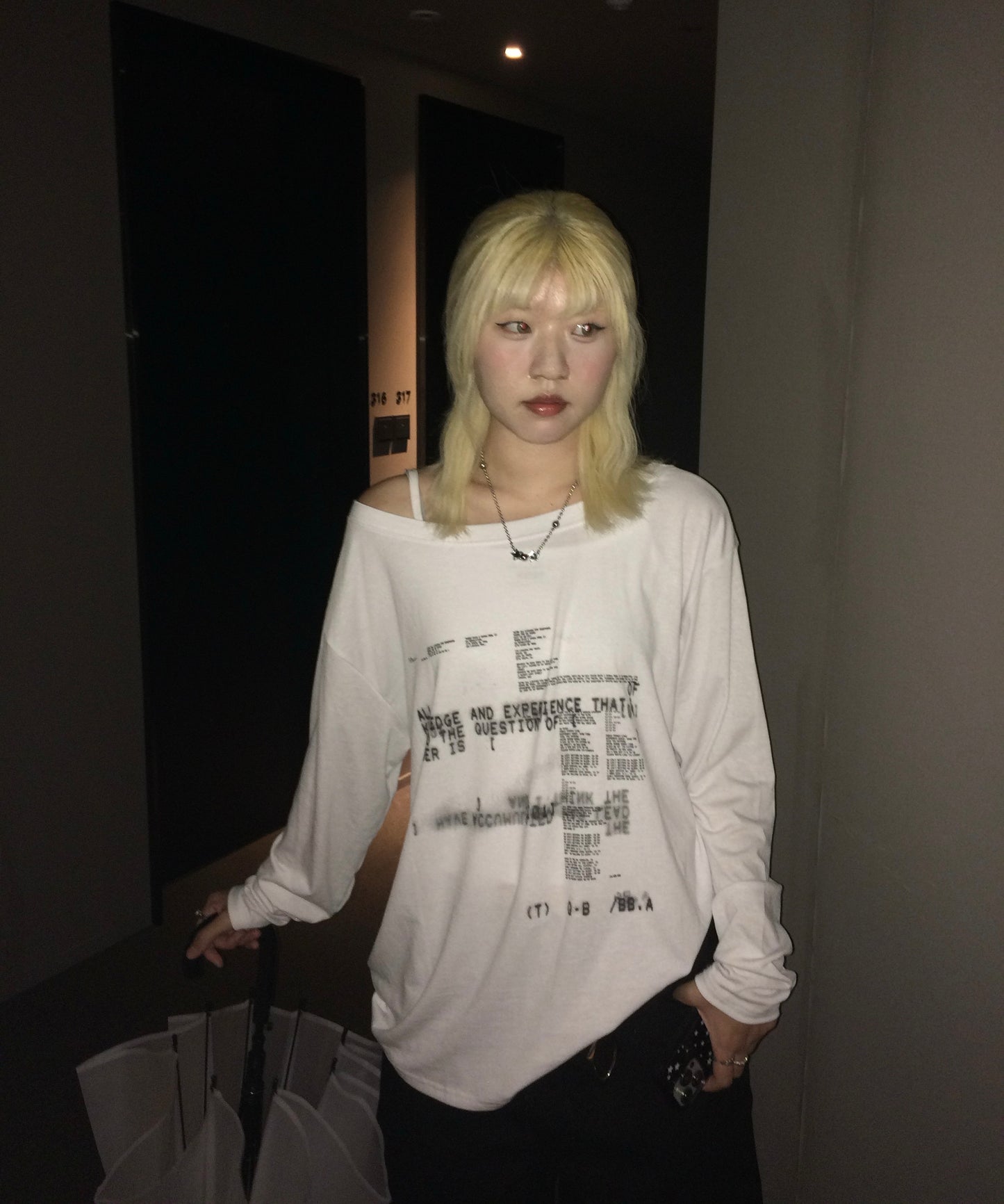 Off shoulder cool top