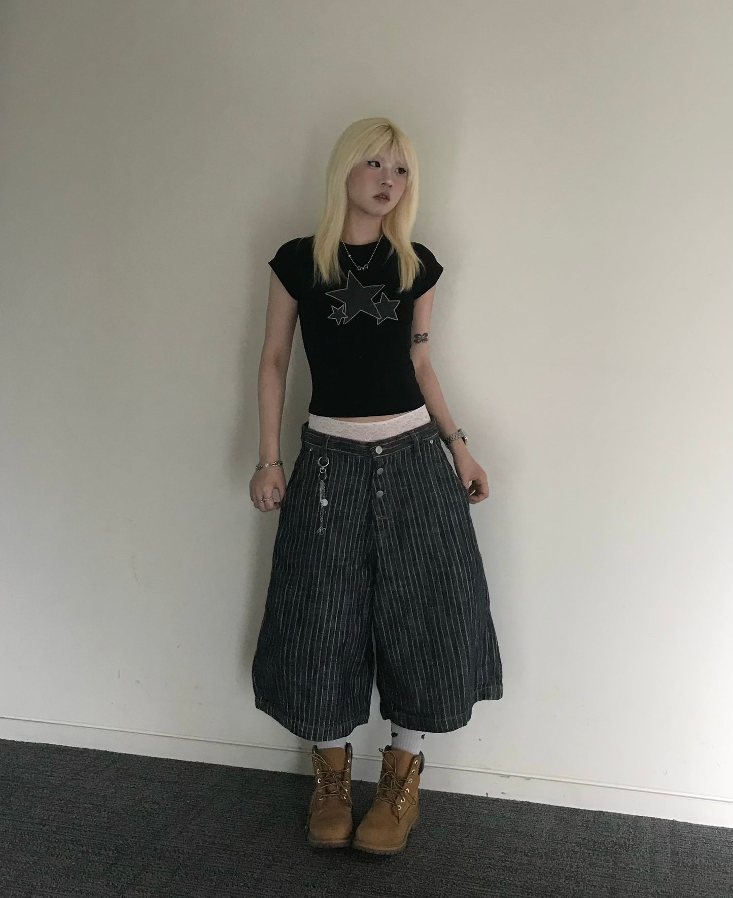 Star crop tee