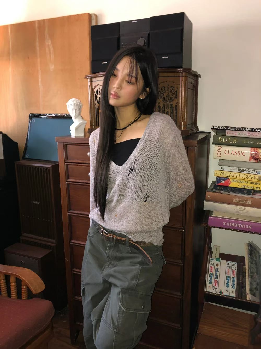 Autumn damaged v knit