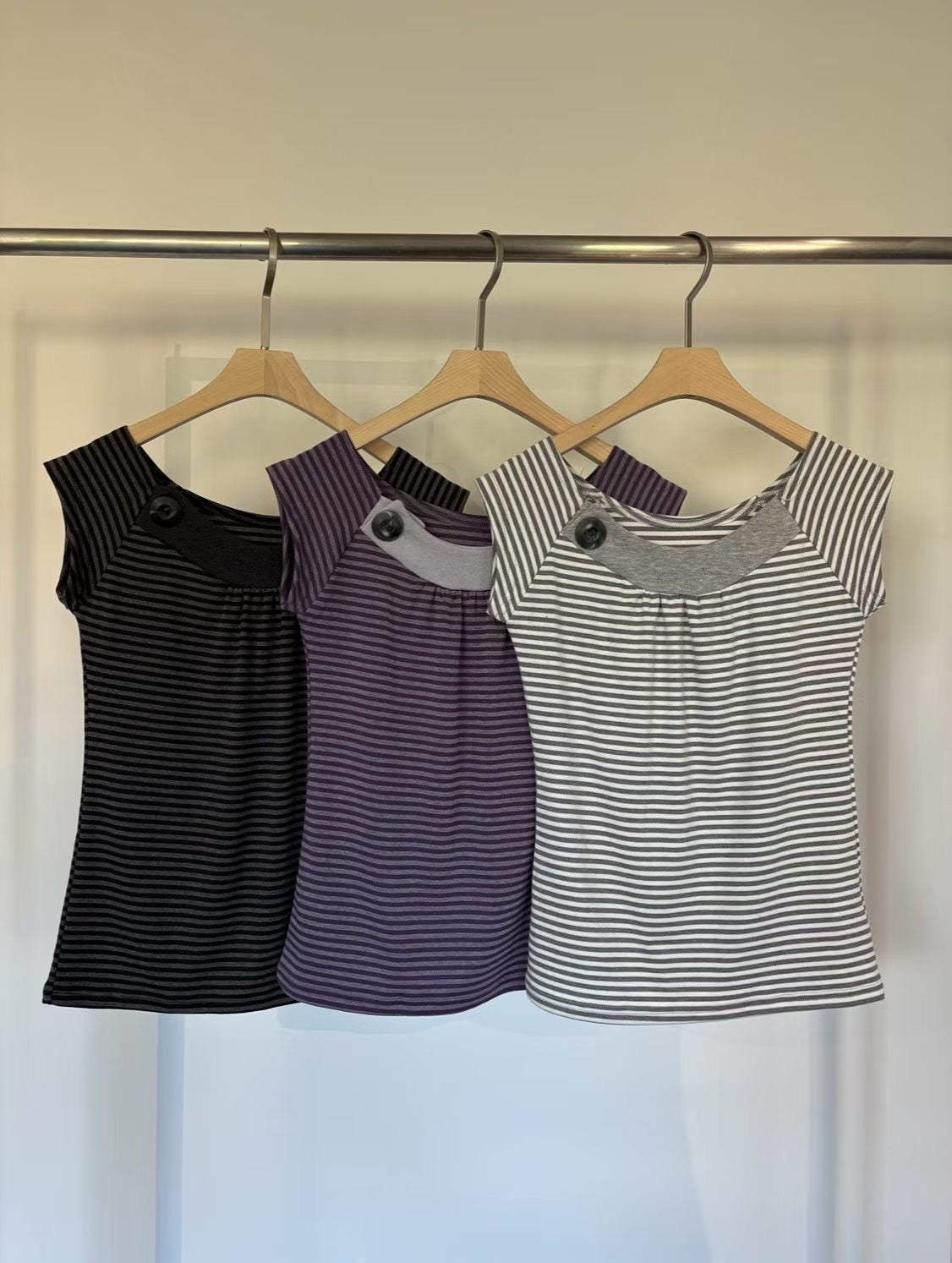 Button off shoulder tee