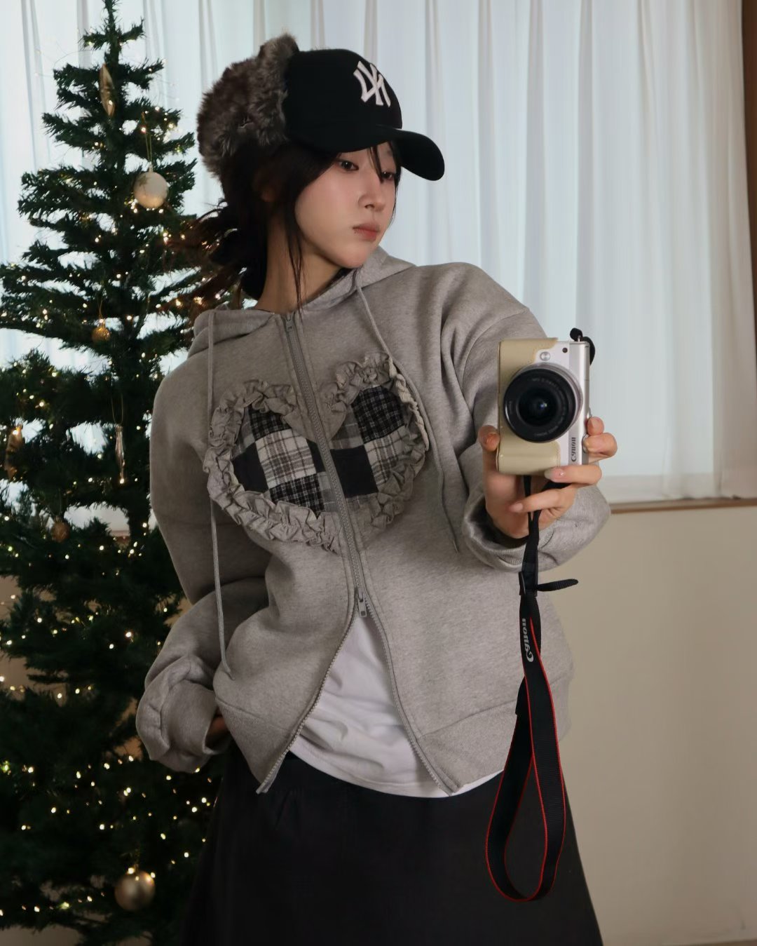 checked ruffle Heart outer