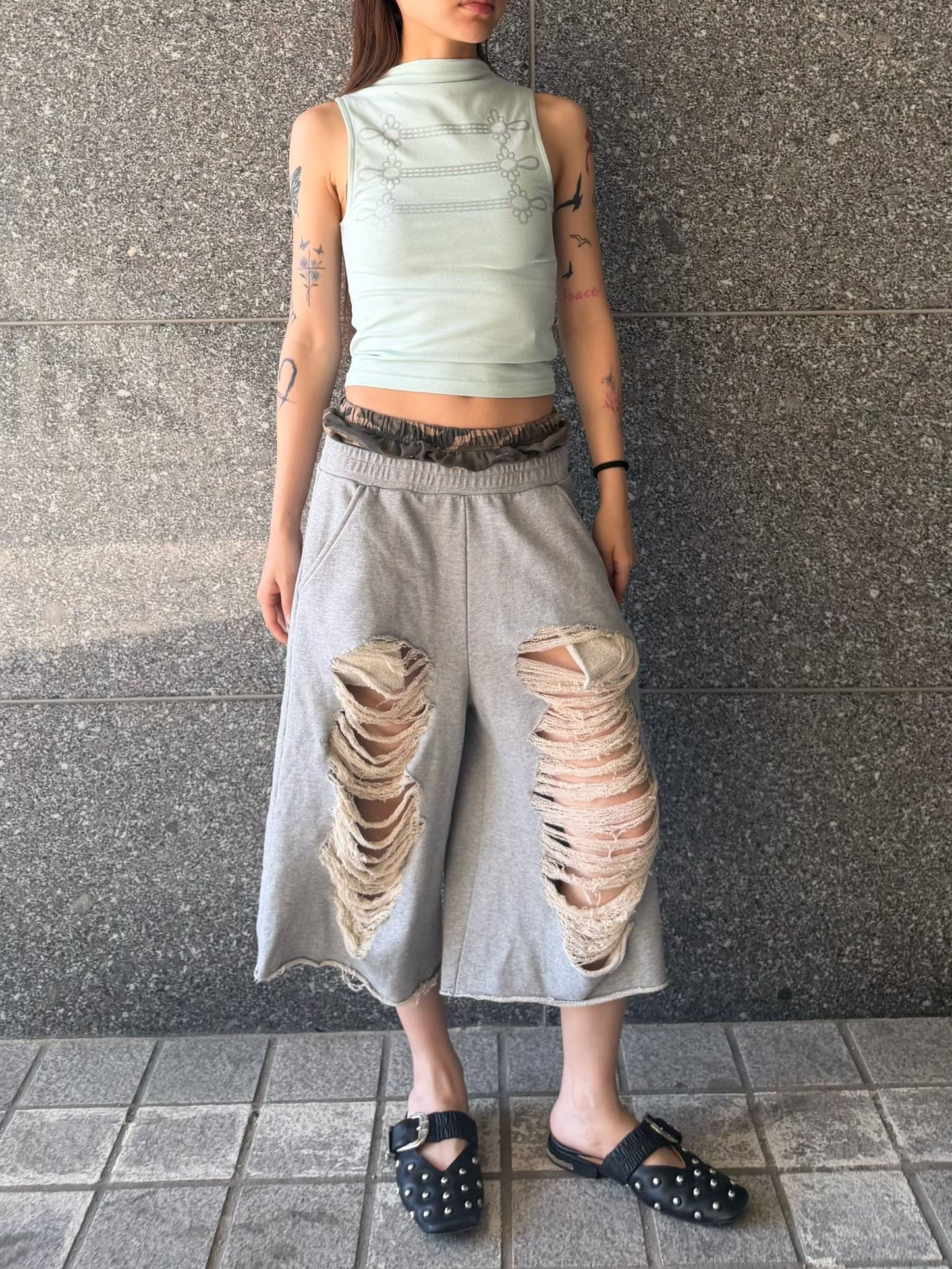 Necklace vest