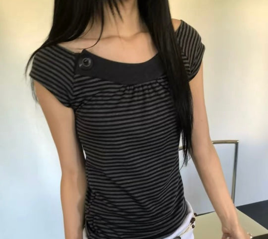 Button off shoulder tee