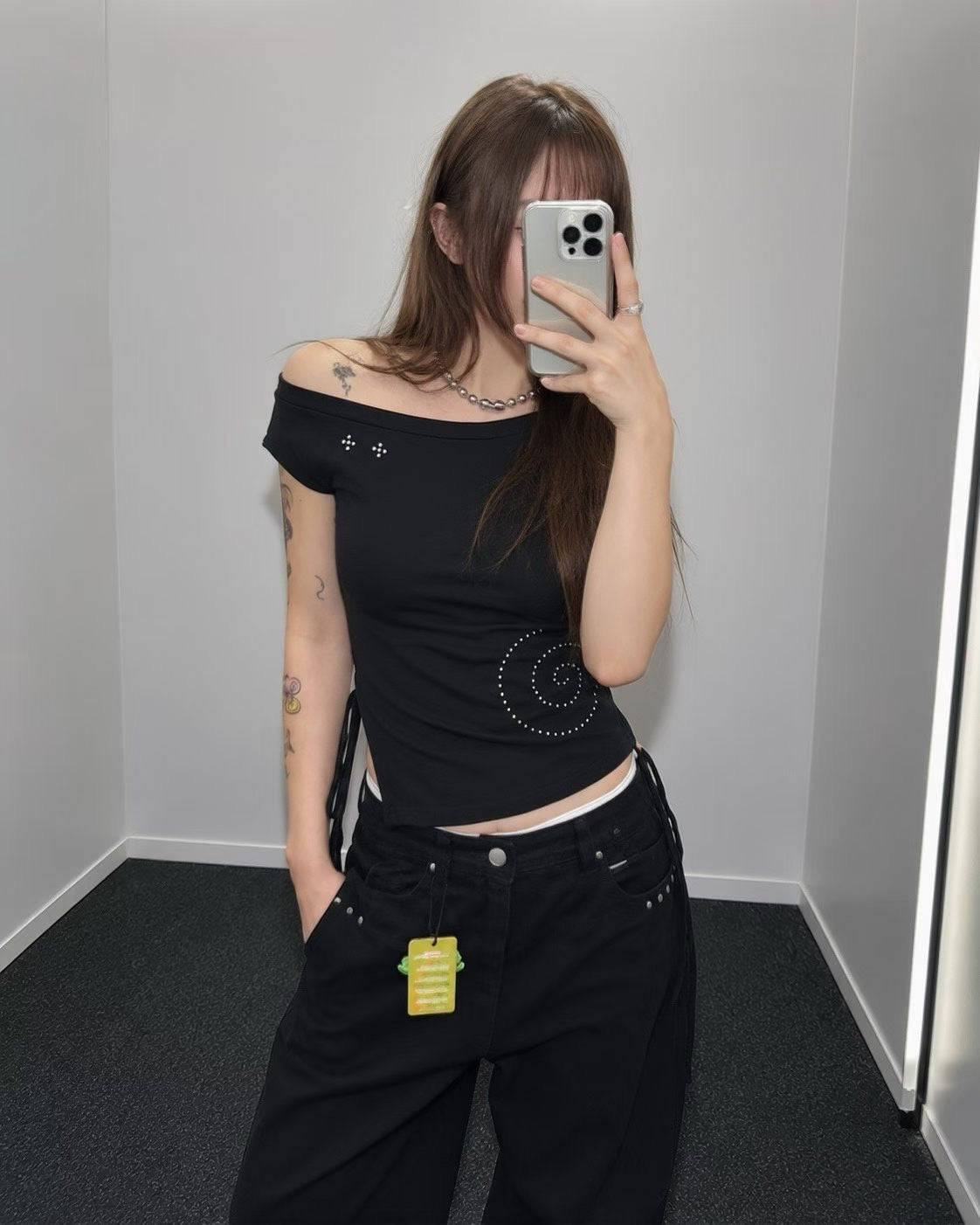 Dizzy off shoulder tee
