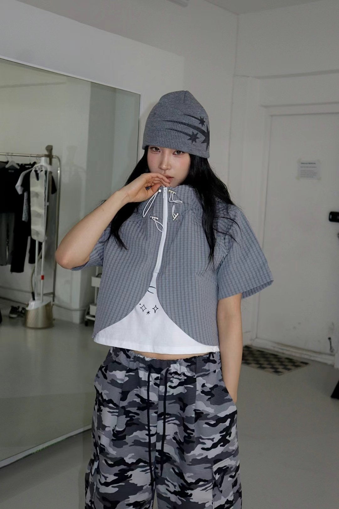 Crop checked outer
