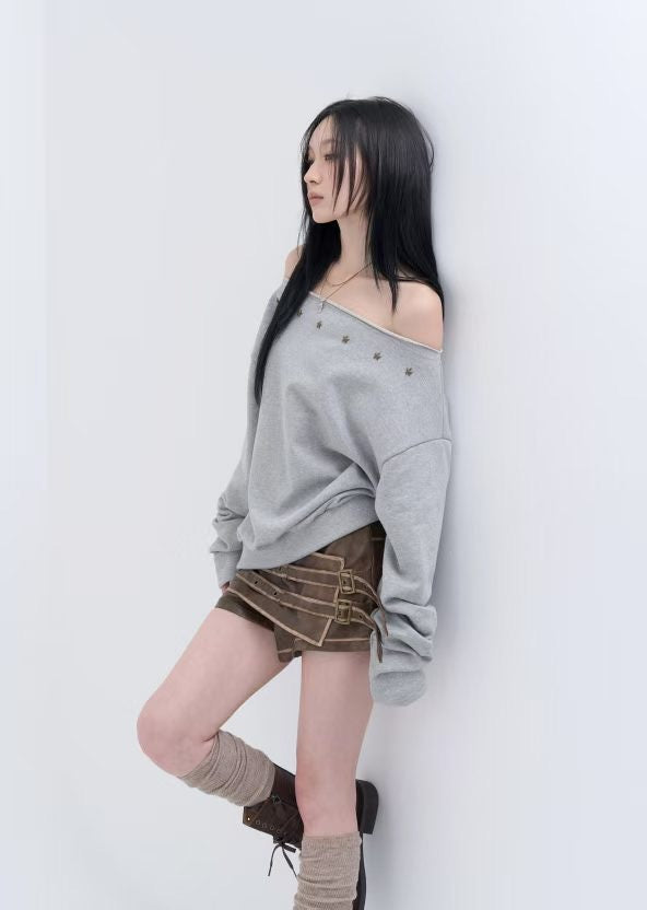 Star simple off shoulder tee