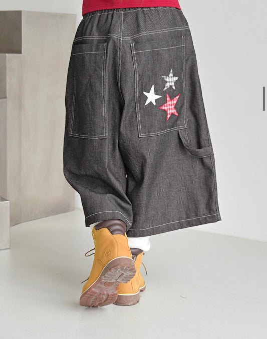 Unisex star shorts