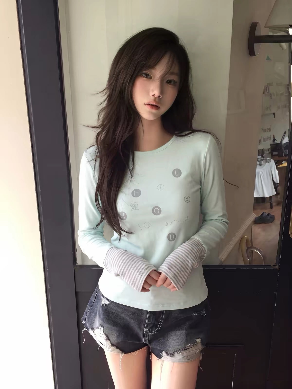 愛 Tee