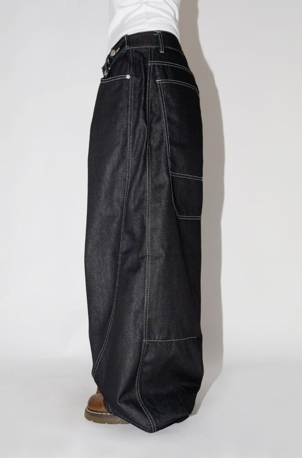 Must have!!明線super wide pants￼