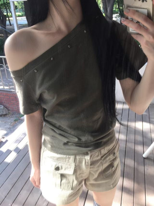 Off shoulder star top
