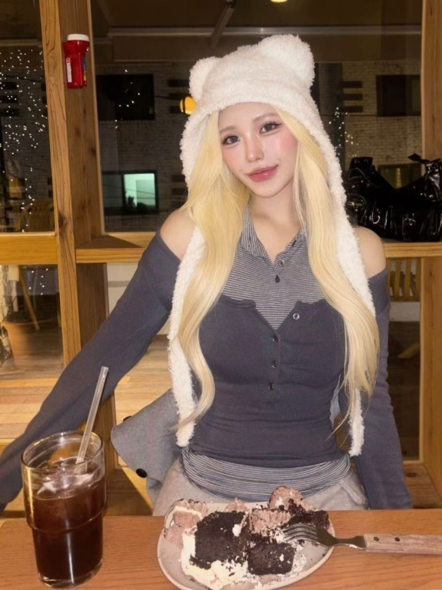 Striped cool layer top