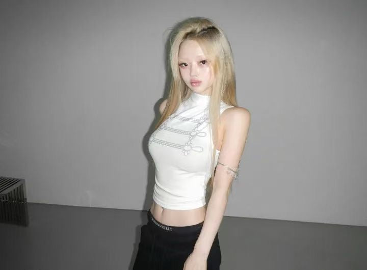 Necklace vest