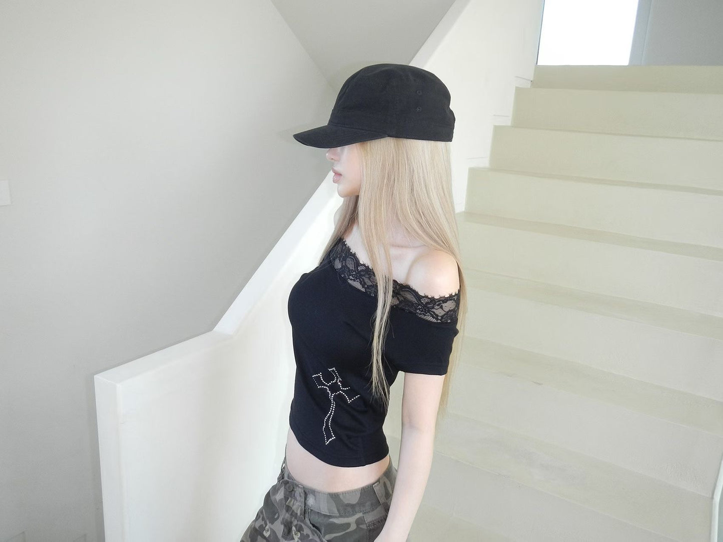 Lace off shoulder cross tee