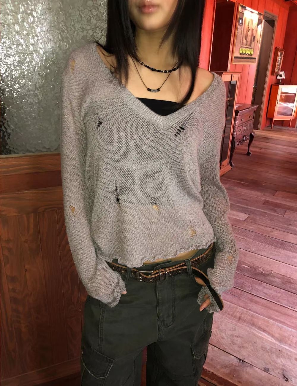 Autumn damaged v knit