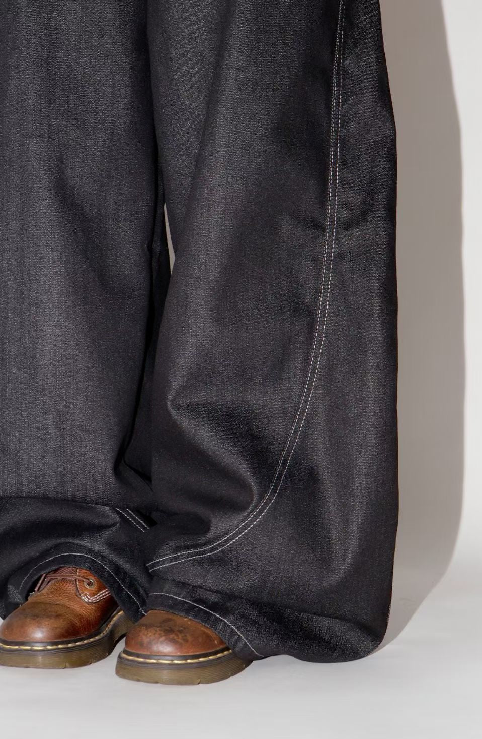 Must have!!明線super wide pants￼