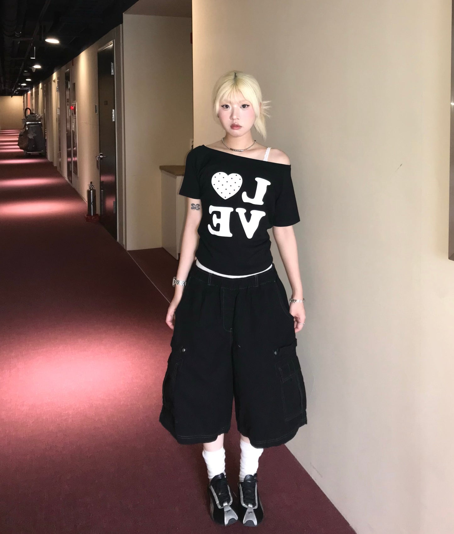 Love dot off shoulder tee