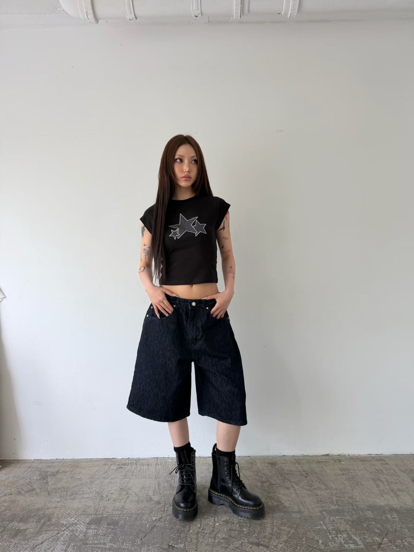 Star crop tee