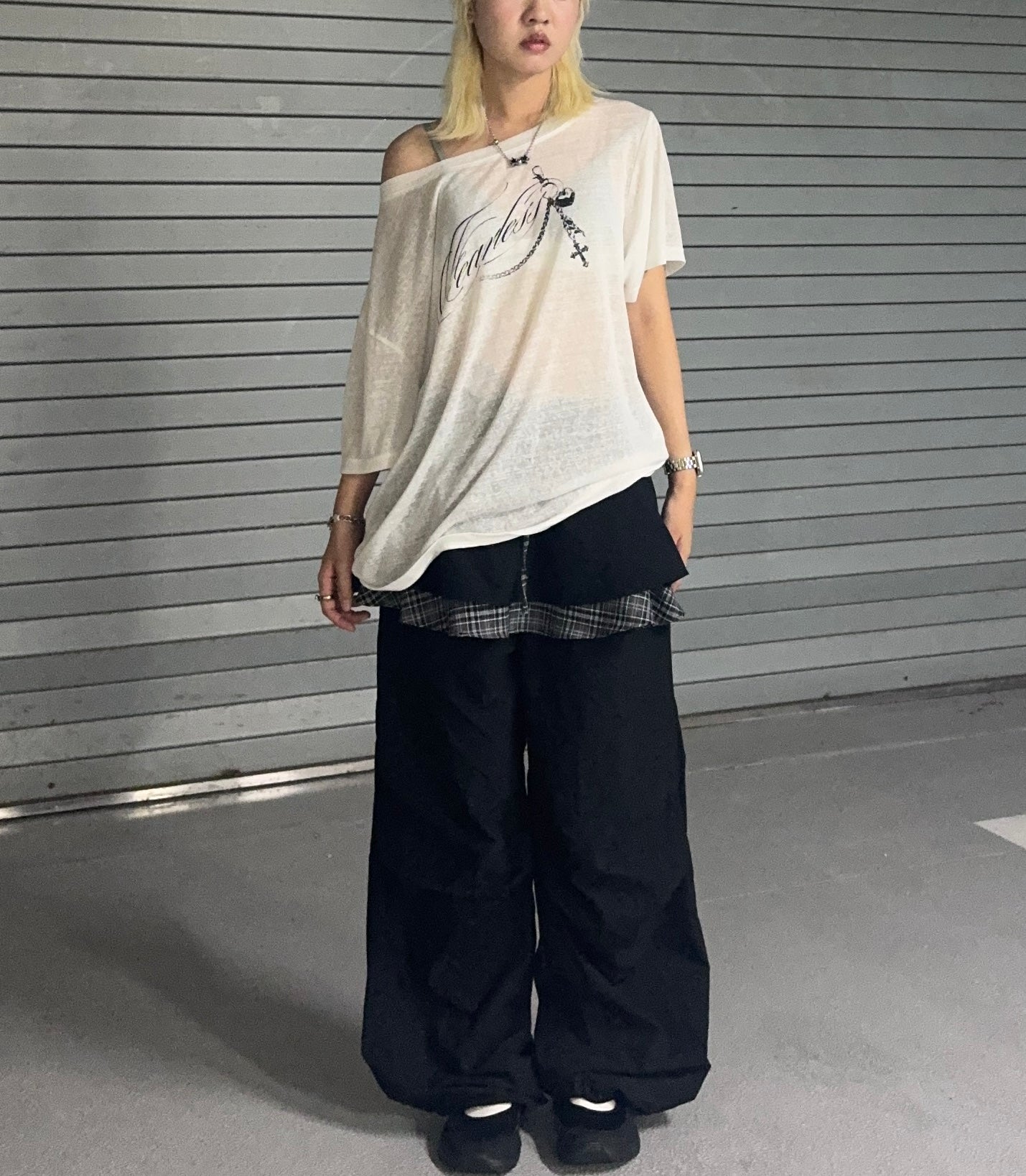Oversized off shoulder tee