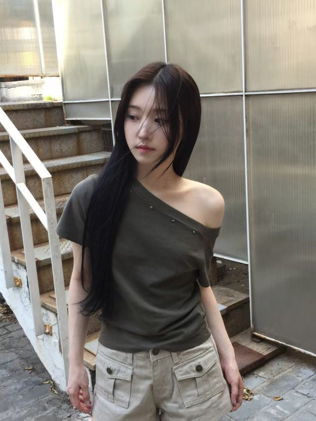 Off shoulder star top
