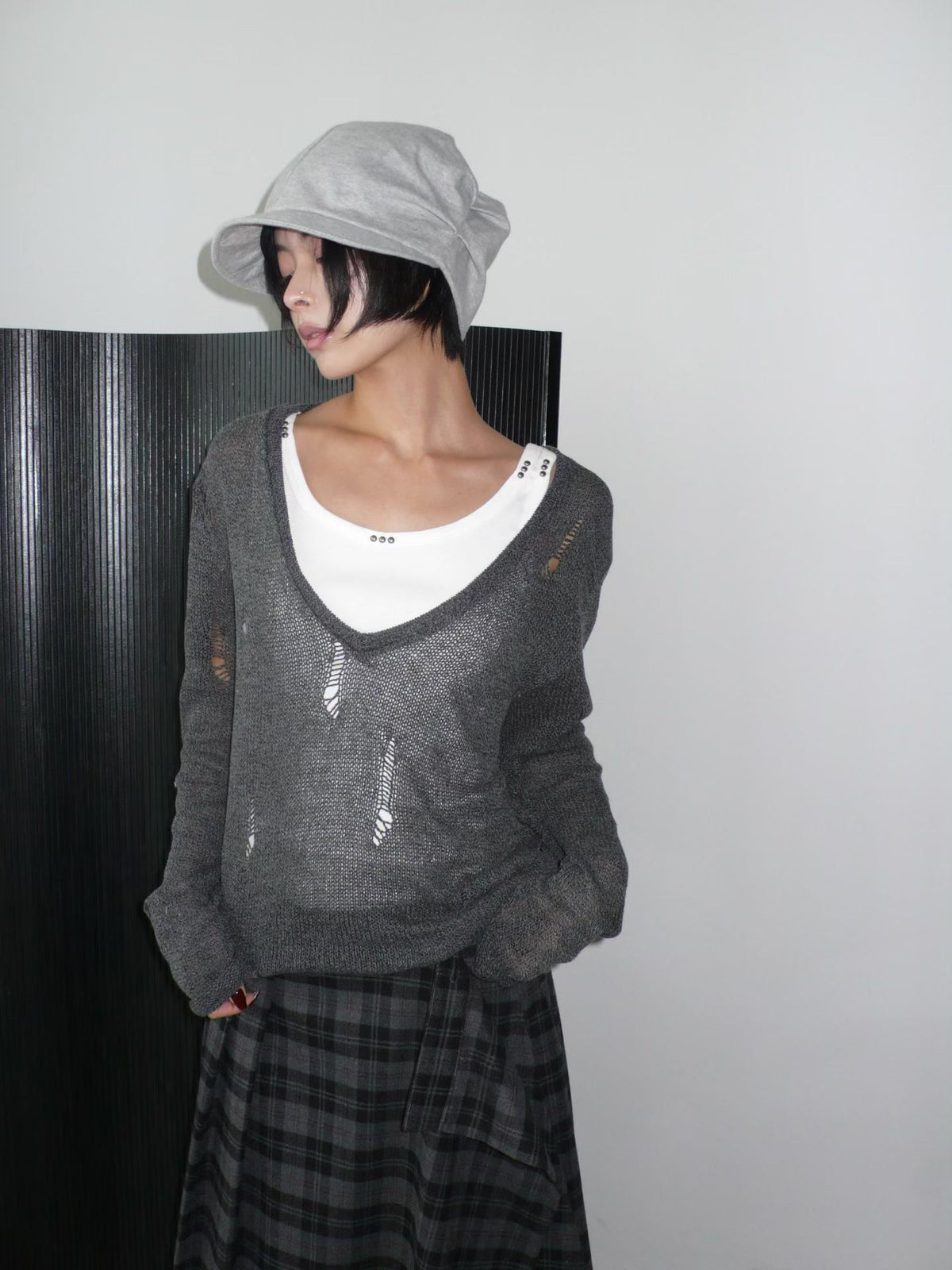 Autumn damaged v knit