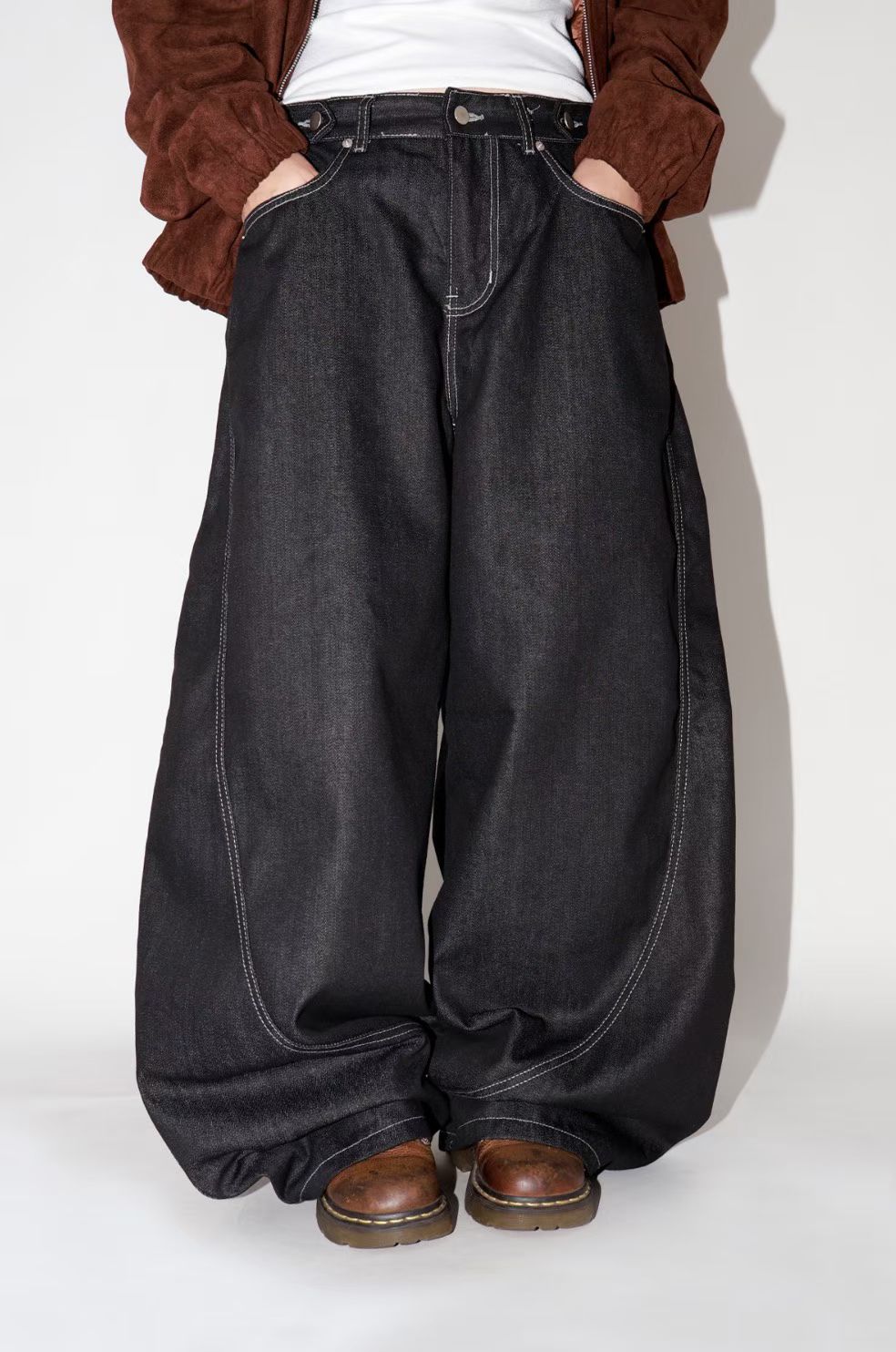Must have!!明線super wide pants￼