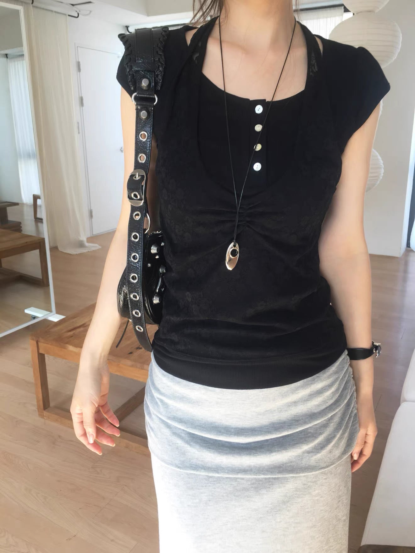 Must in Lace top set