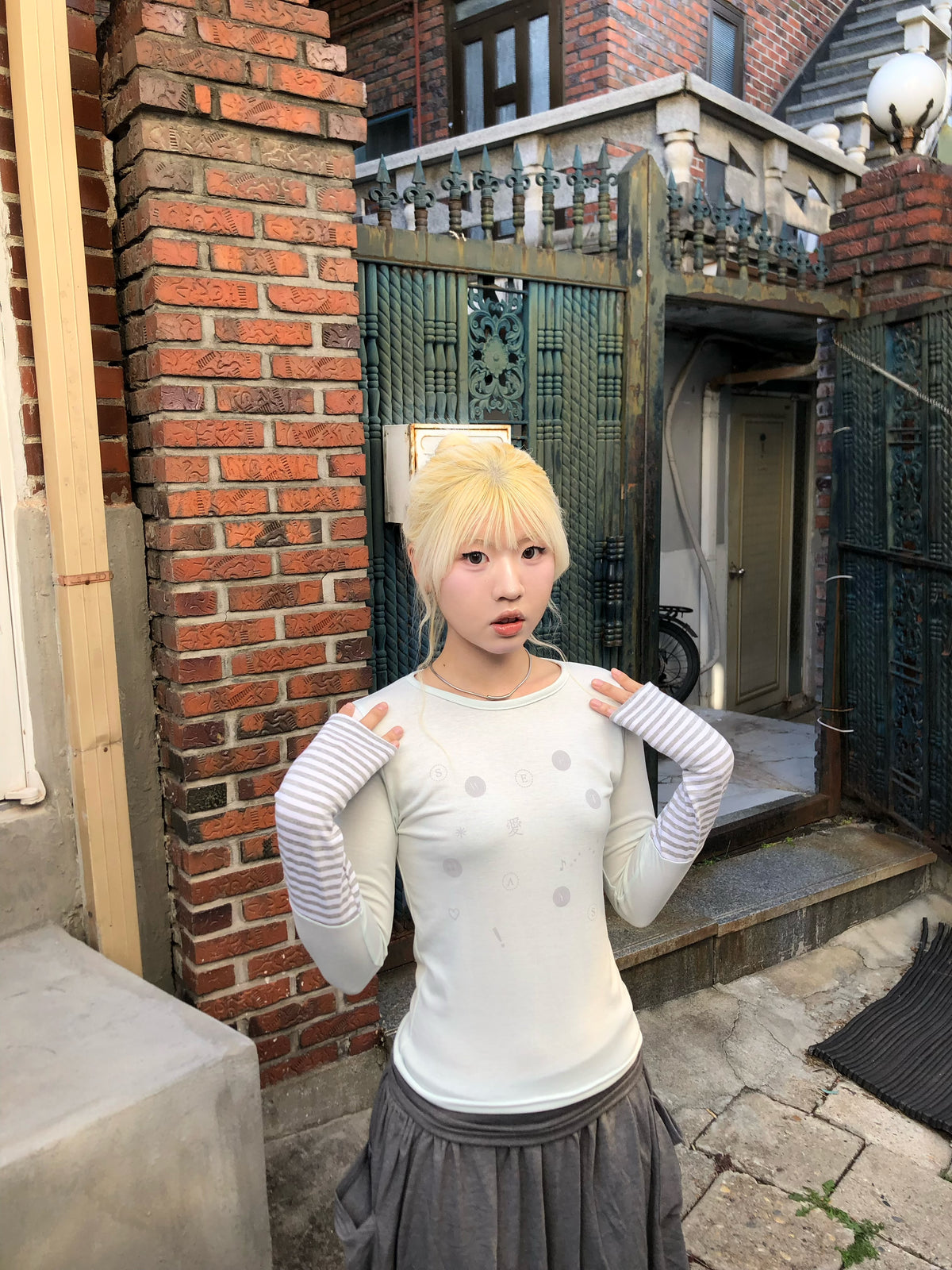 愛 Tee