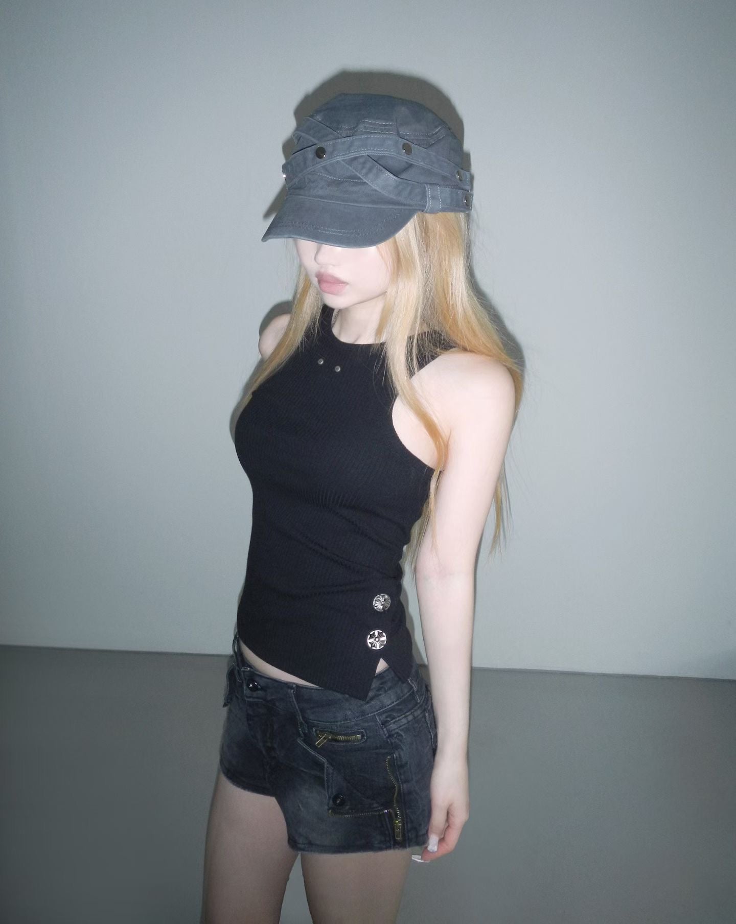 Pin basic vest