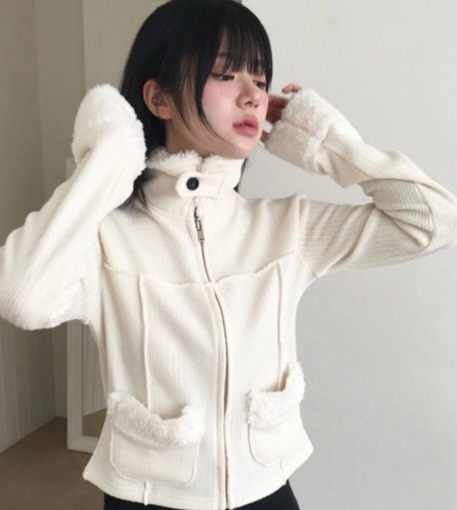 Momo zip top