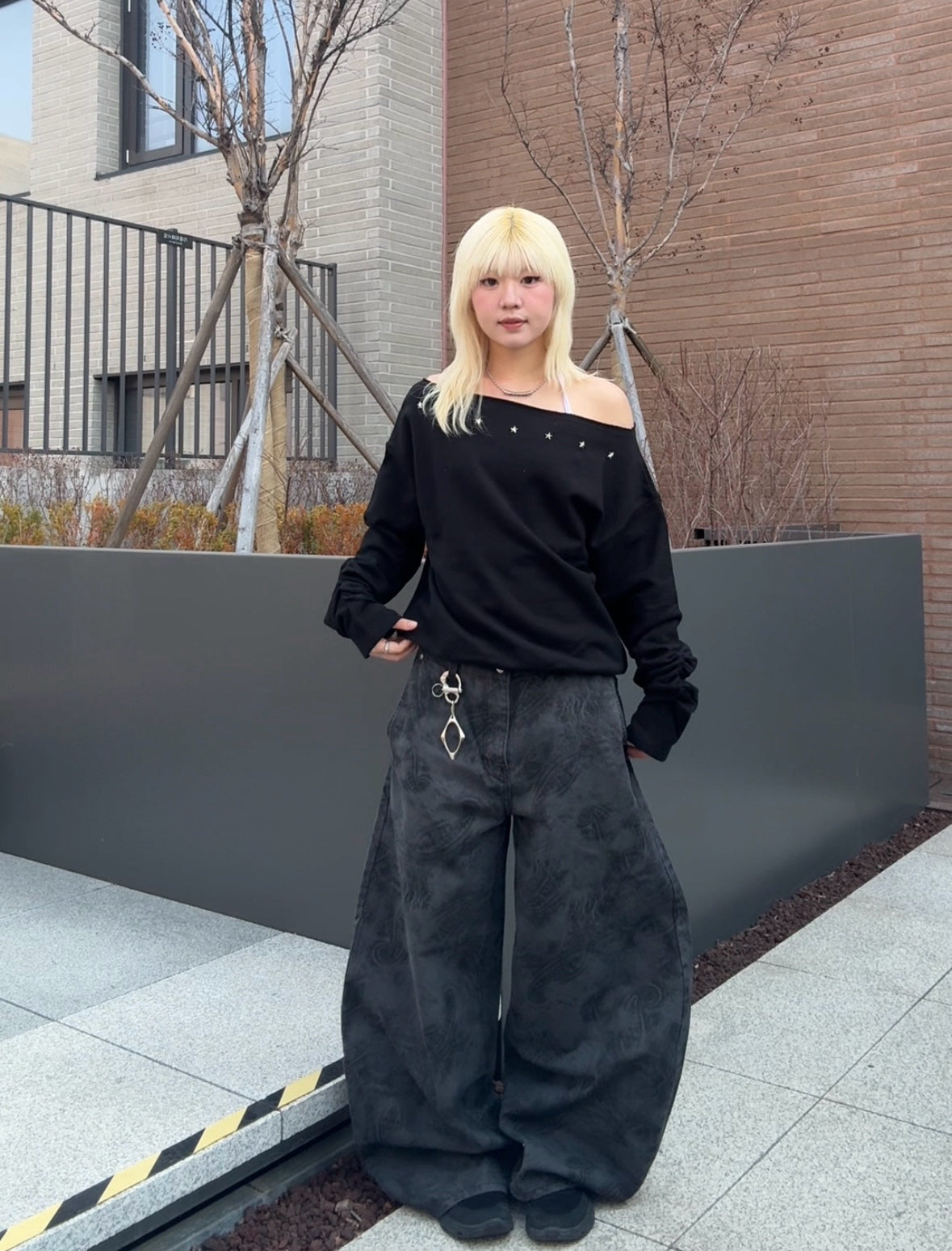 Unisex dizzy pants