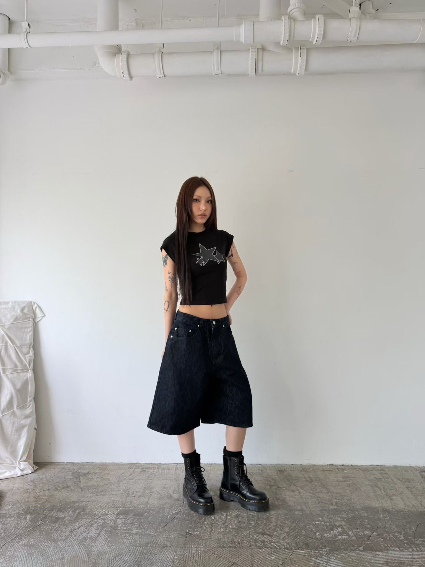 Star crop tee