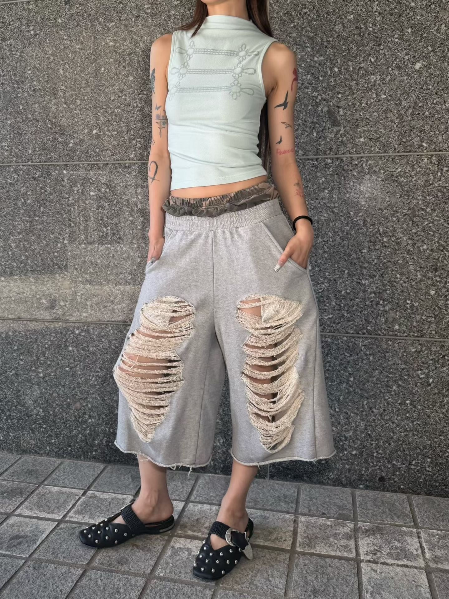 Necklace vest