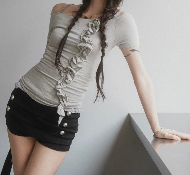 Leng off shoulder flower tee